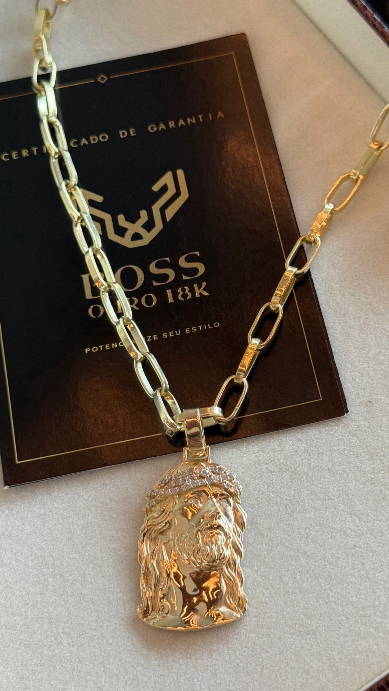 CORRENTE CARTIER ACHATADA + PINGENTE JESUS